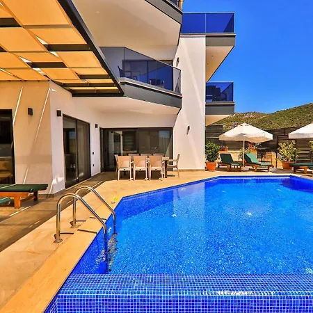4 Bedroom 5363 Villa *